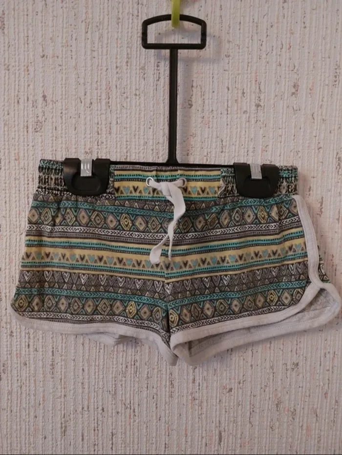 Short vert kaki jaune taille 4 ans orchestra
