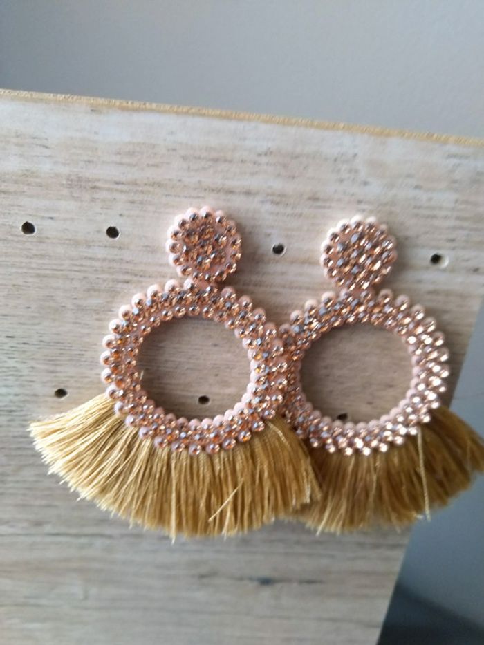 Boucles d'oreilles pompon