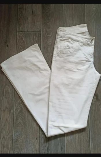 pantalon jean bootcut évasé blanc taille 34 XS / 34 / 6·Très bon état·Camaïeu