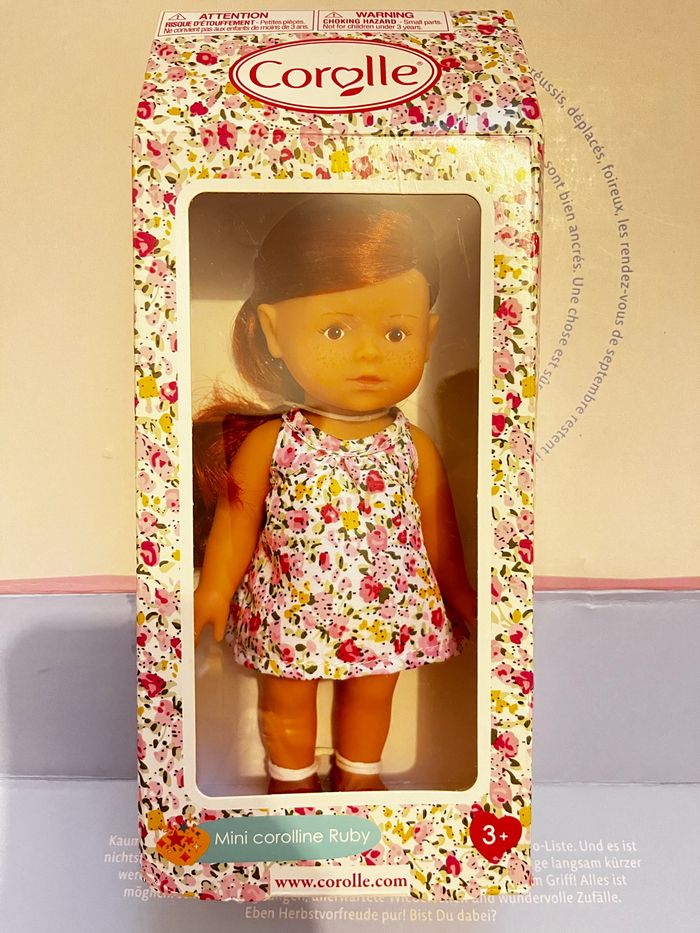 Poupée Caroline , cheveux roux, corolle