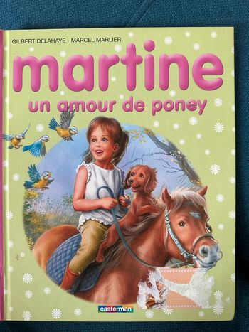 Livre Martine Un amour de poney cheval collection Casterman