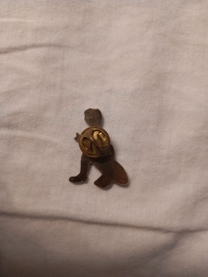 Pin's dinosaure - photo numéro 2