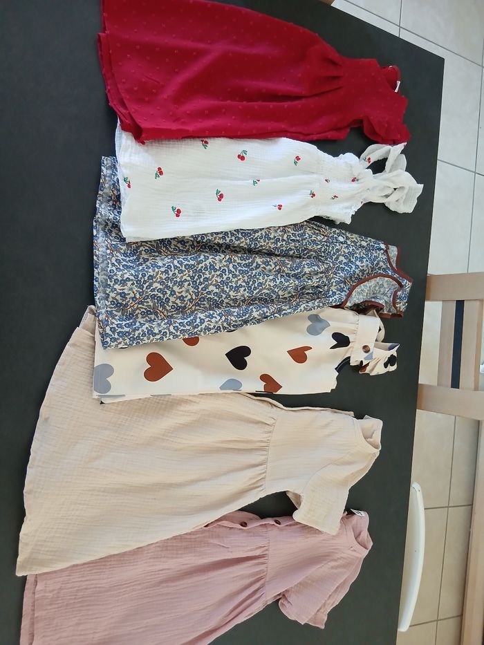 Lot de 6 robes été taille 6 ans