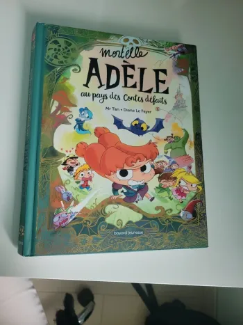 Livre Mortelle Adèle au pays des contes défaits