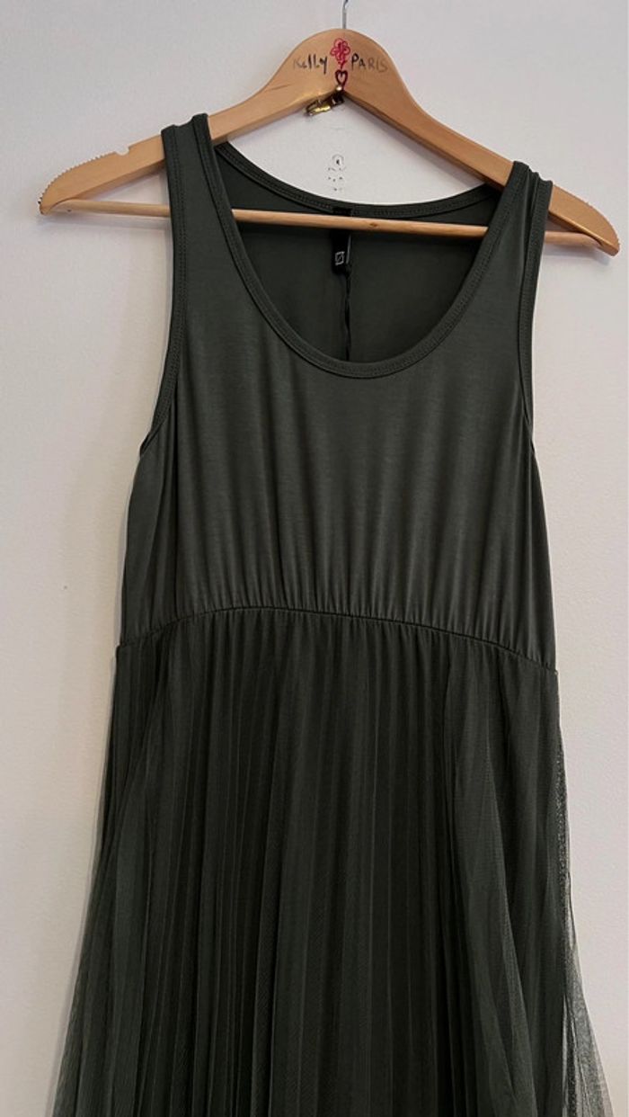 Superbe fond de robe / robe kaki 🤍🤍 - photo numéro 2