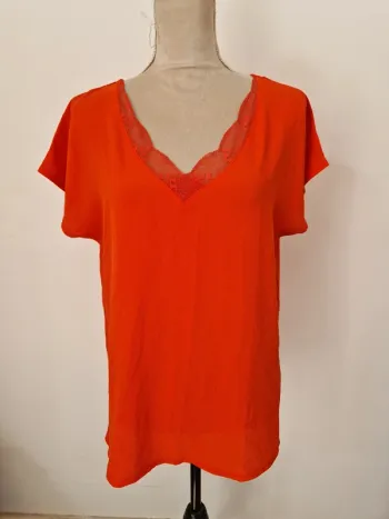 Tee-shirt dentelle camaïeu corail orangé taille xl