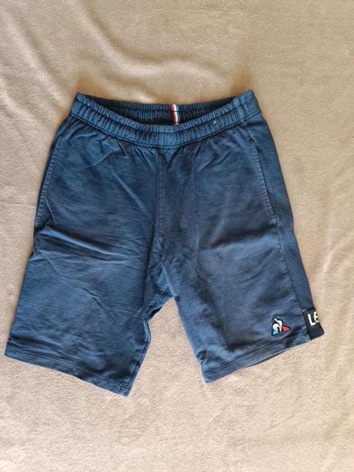Short bleu Le Coq Sportif taille 14 ans