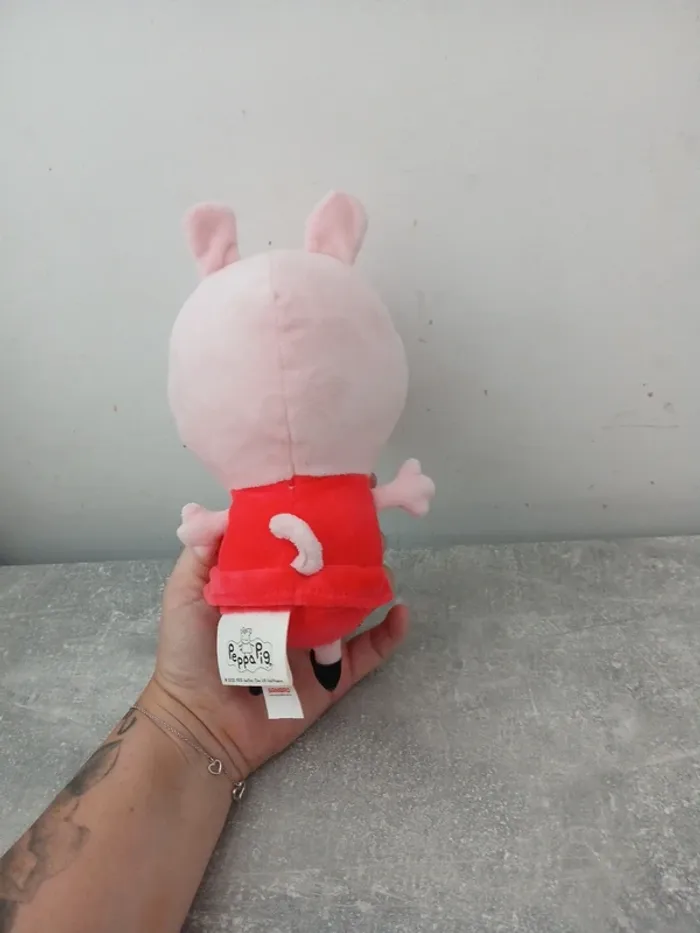 Peluche peppa pig - photo numéro 3