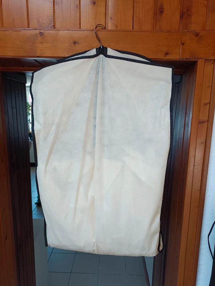 Jupe et haut de mariée - photo numéro 9