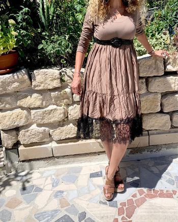 Magnifique robe avec dentelle noire | Made In Italy