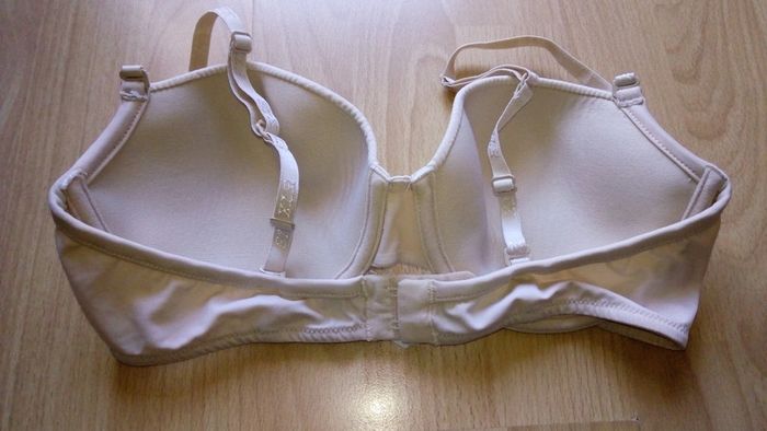 Soutien-gorge beige - photo numéro 2