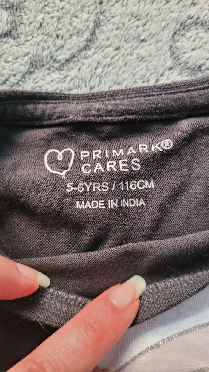 Tee-shirt 5/6 ans - photo numéro 3