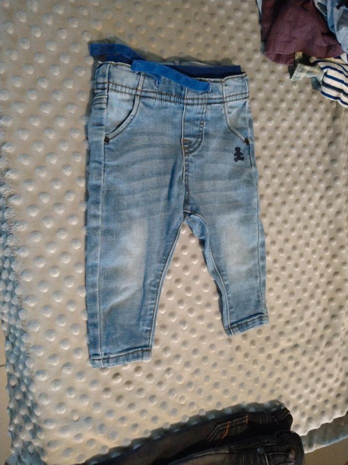 2 jeans (1 lulu castagnette et l'autre orchestra),3 mois - photo numéro 2