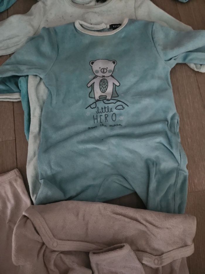 Lot de 4 pyjamas - photo numéro 2