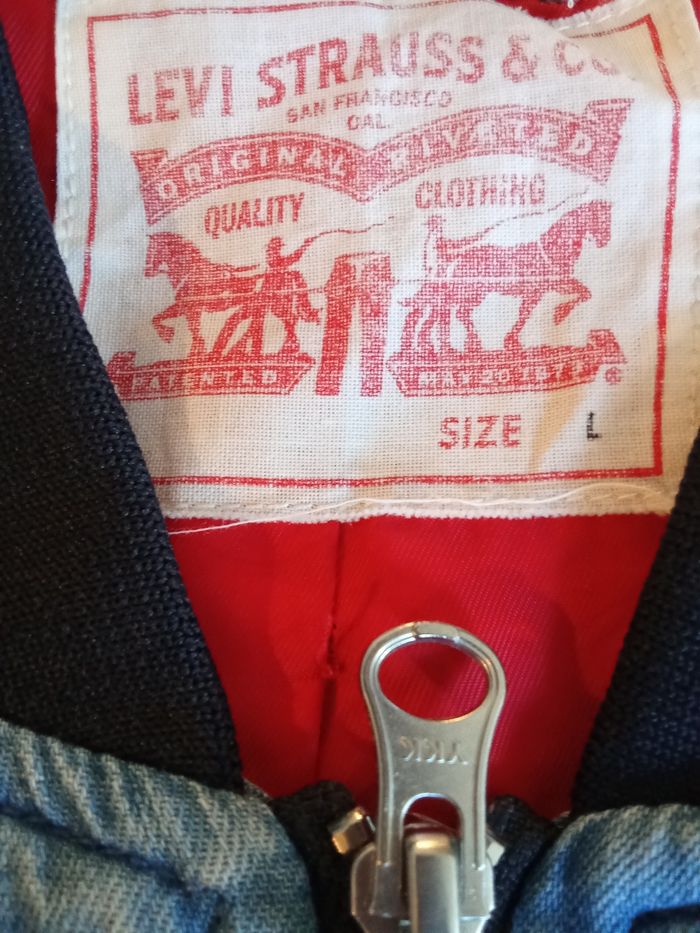 Manteau levis - photo numéro 3