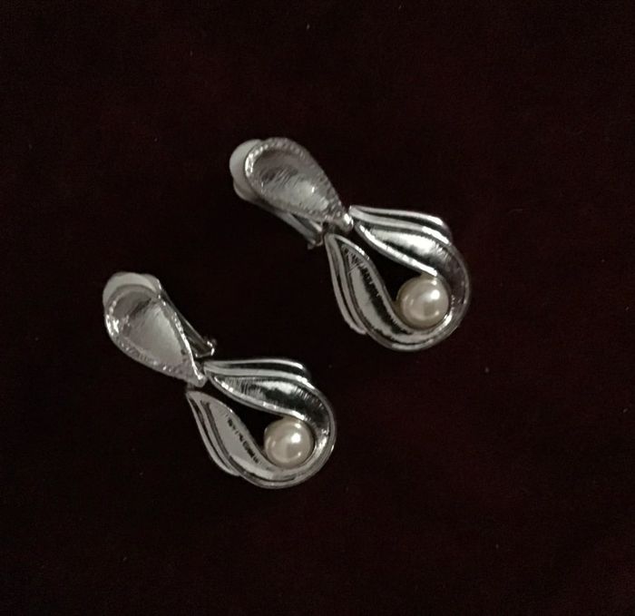 Très beaux clips vintage. Années 80 - photo numéro 2