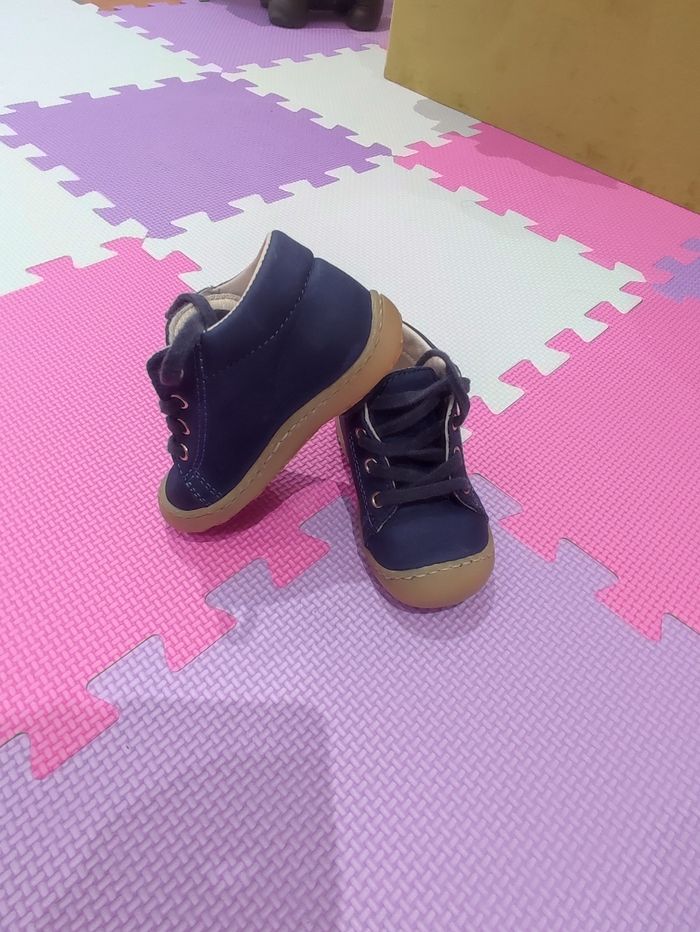 Chaussures bébé - photo numéro 1