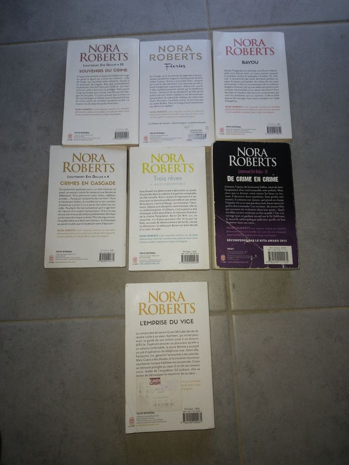 Lot 7 livres de Nora roberts - photo numéro 2