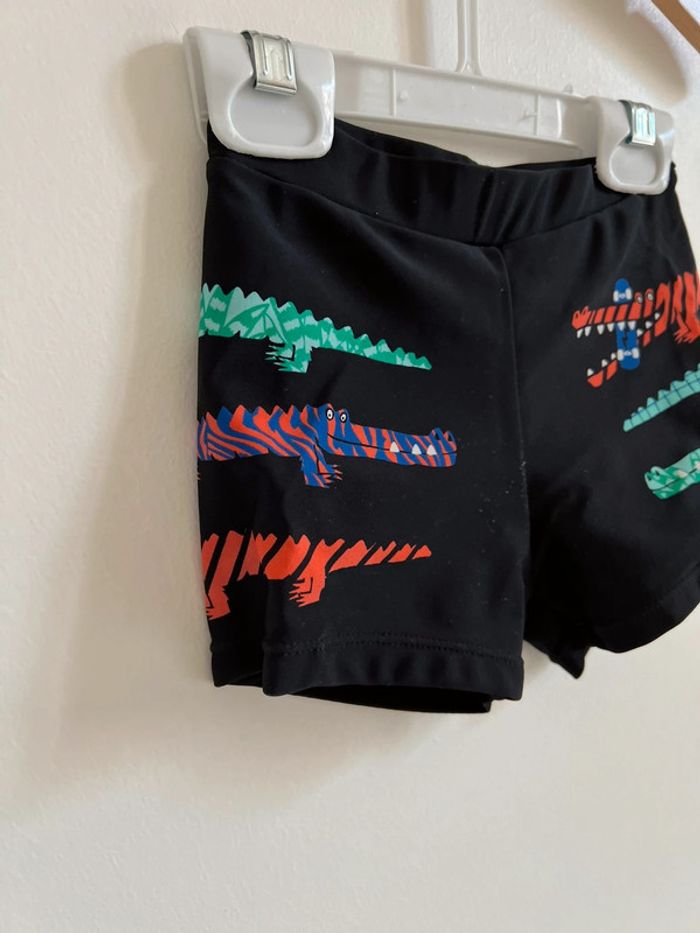 Maillot de bain noir avec crocodiles orange/vert - 3 Ans - photo numéro 3