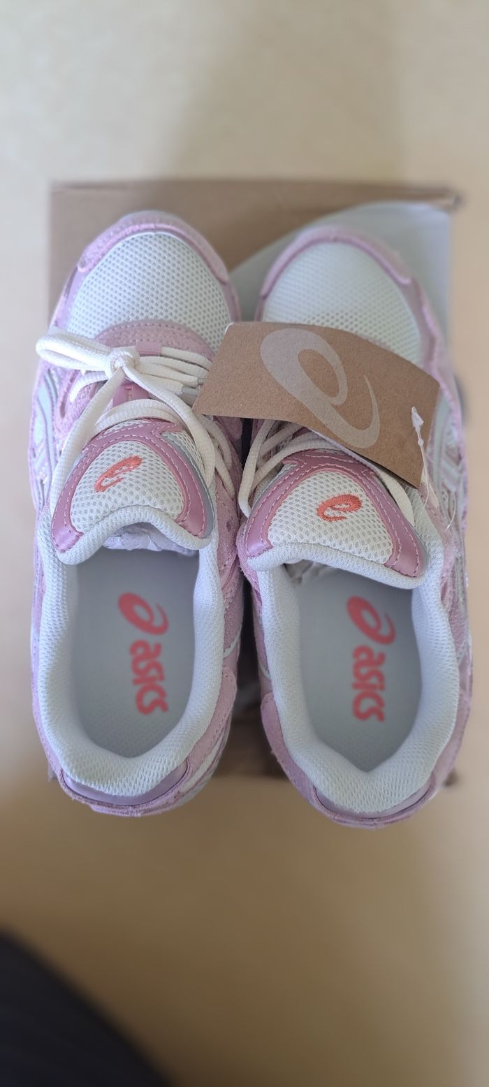Asics Gel Nyc Cream/Rose Water T39 - photo numéro 6