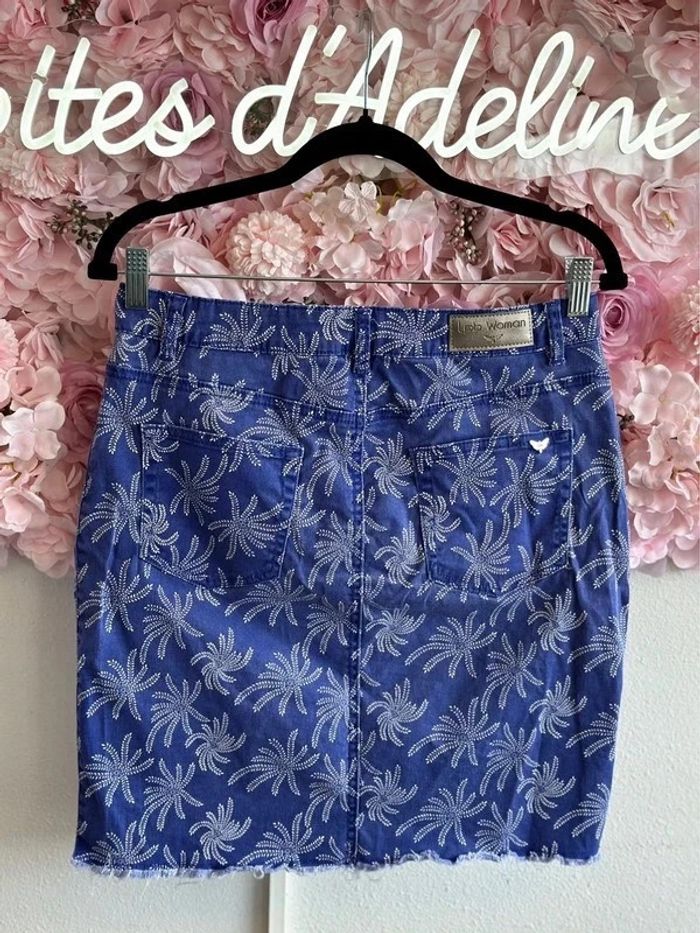 Jupe en jean bleu avec imprimé feuilles blanches style palmiers taille 40 - Les Petites Bombes Paris - photo numéro 6