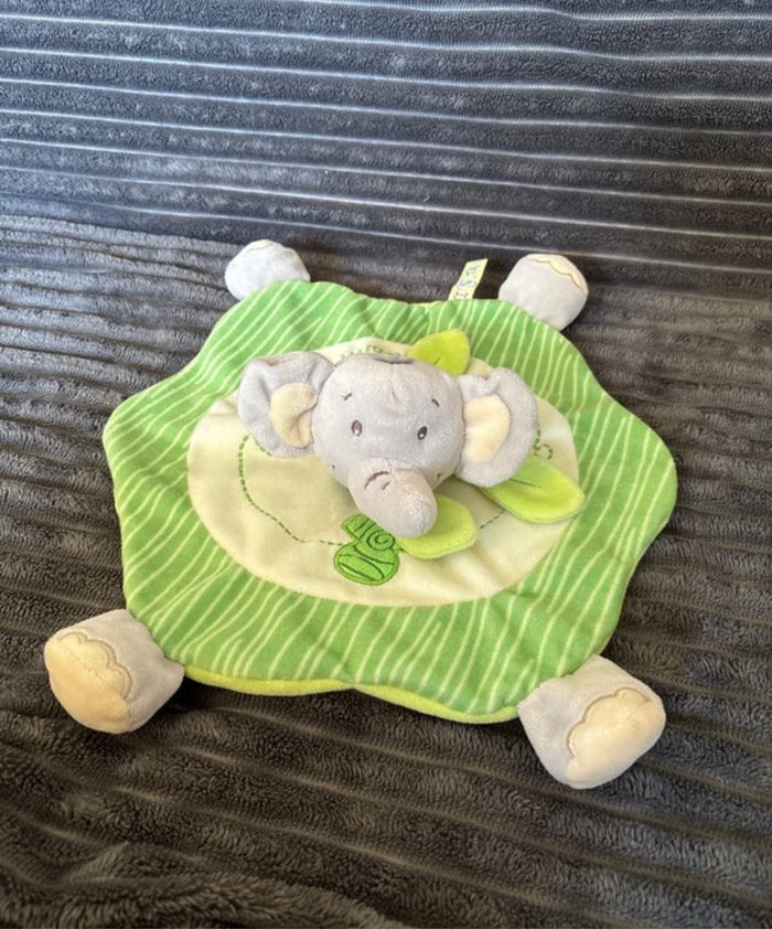 Doudou éléphant Titoutam