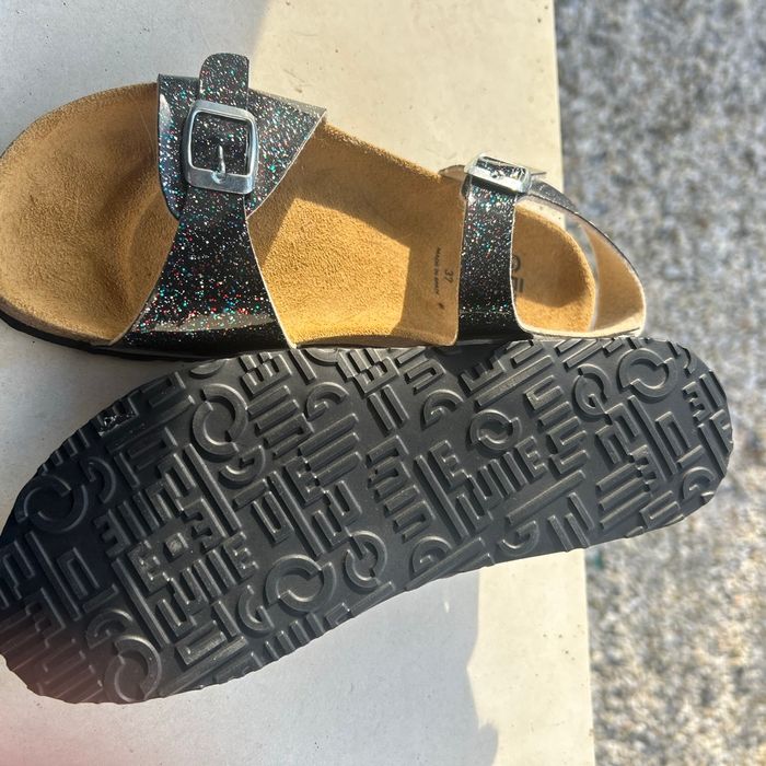 Chaussures d’été - photo numéro 2