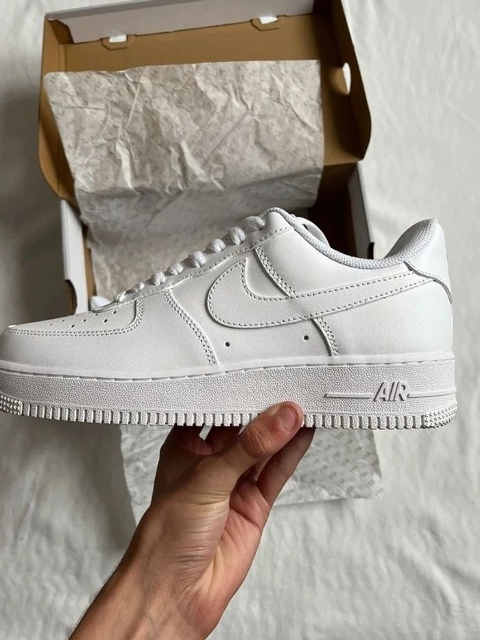 Baskets Nike Air Force One 1EU 41 - photo numéro 5