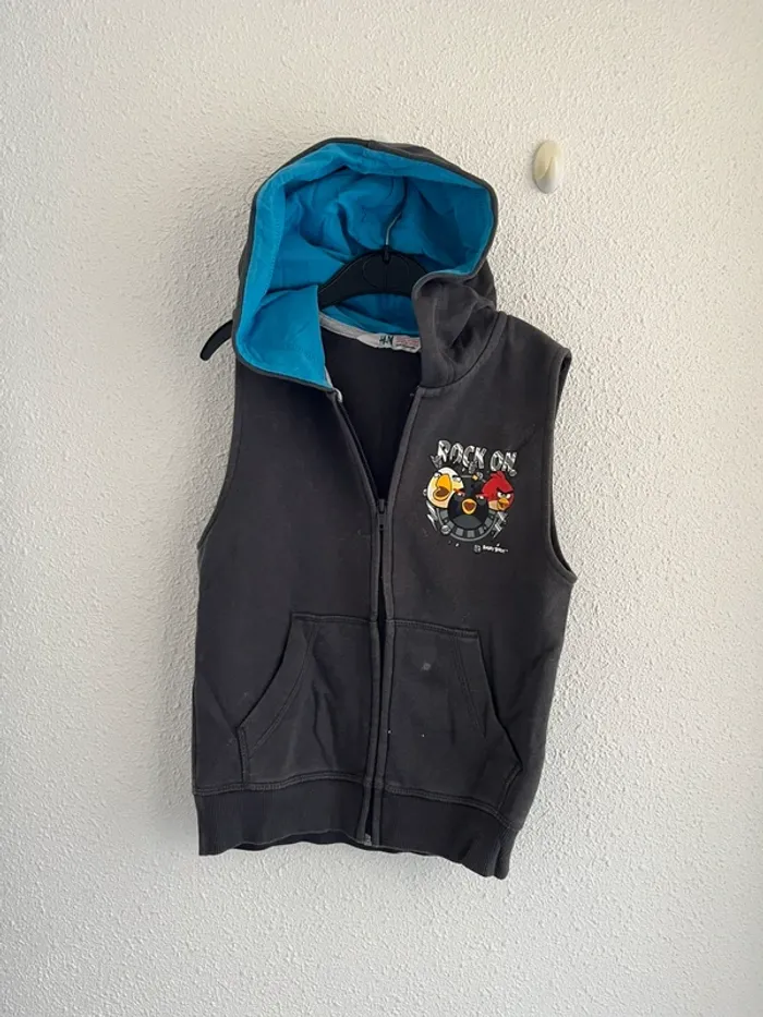 Gilet Ă capuche Angry Bird H&M đź’«taille 5-6 ansđź’«