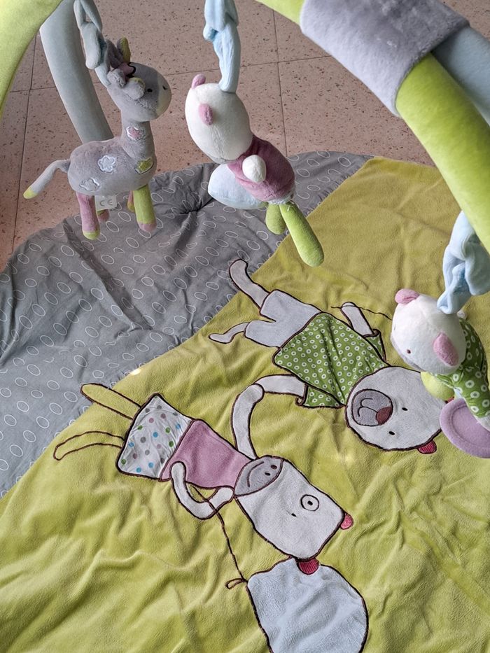 Tapis d'éveil bebe 9 propre - photo numéro 8