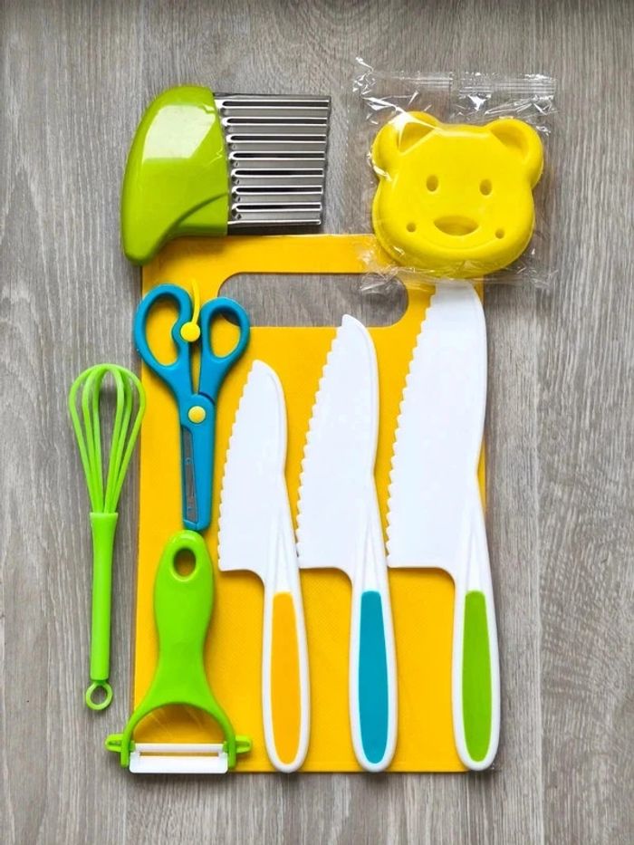 Ensemble de cuisine 9 pièces pour enfant neuf