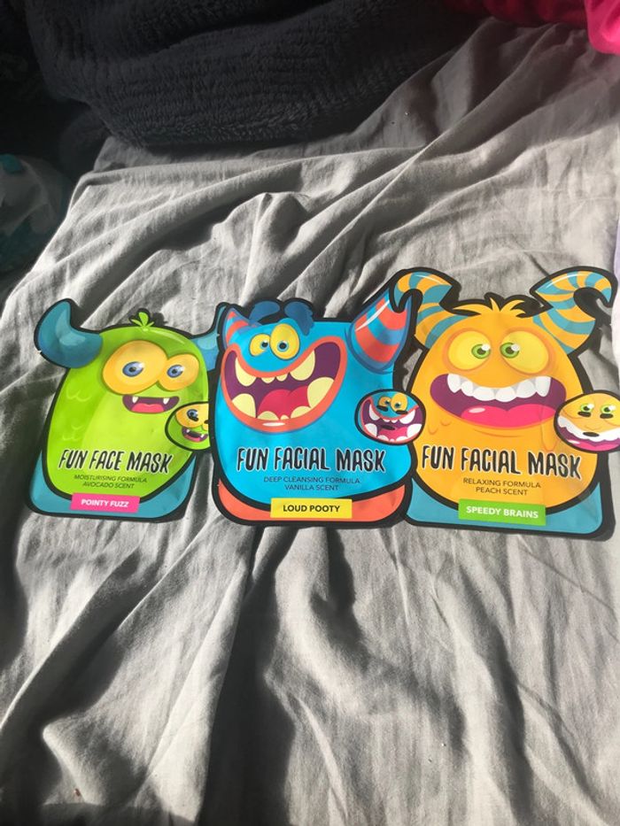 Lot masque visage monstre