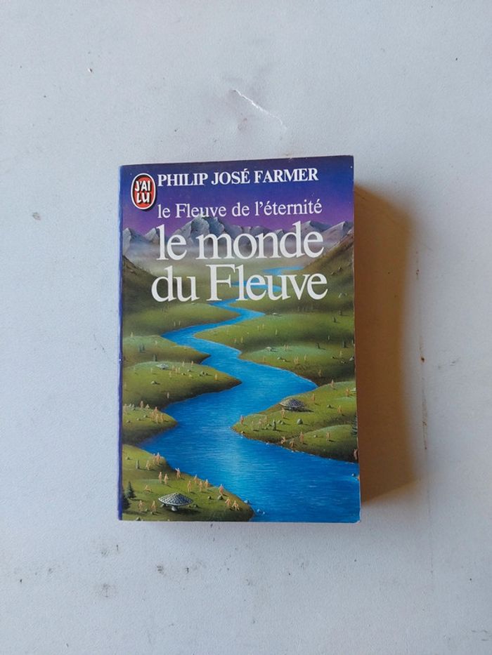 Le fleuve de l'éternité - le monde du fleuve