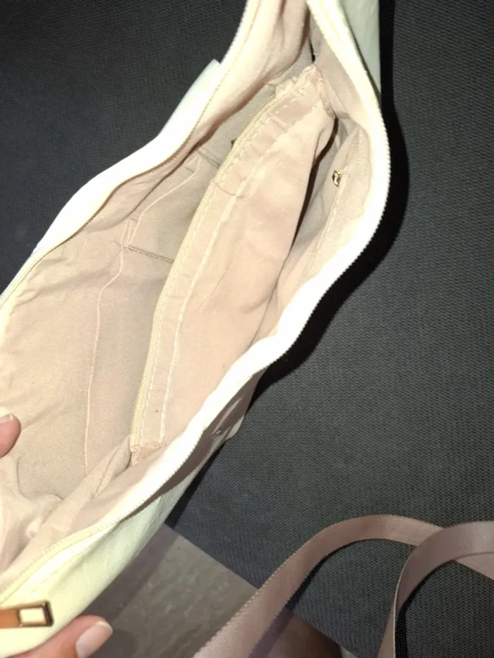 Sac à main beige multipoches - photo numéro 7