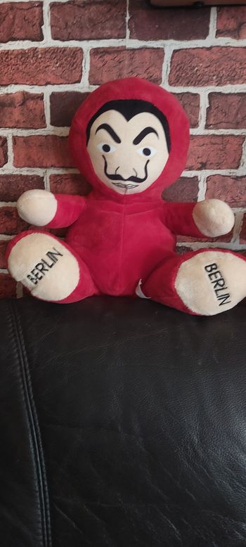 Peluche casa des papel berlin