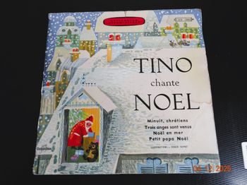 vinyle 45T  Tino Rossi  chante Noël  partition et paroles