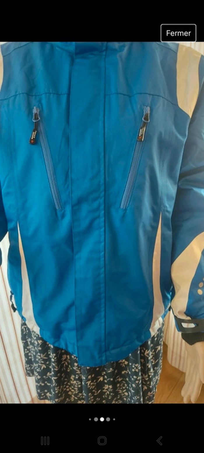 Veste de Ski Trans Canada taille 152 (12 ans) - photo numéro 3