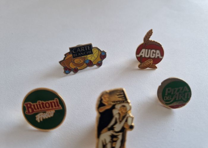 Lot de 5 Pin's Vintage Marques industrielle Herta Kub Or Président - photo numéro 7