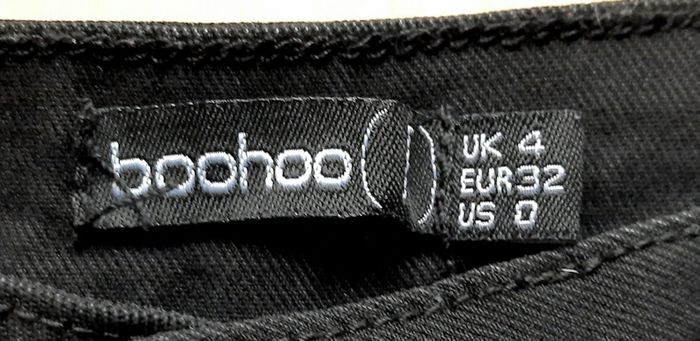 Jean noir Boohoo 32 - photo numéro 6