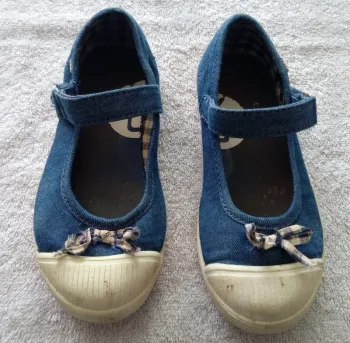 Chaussures Okaïdi taille 29 (réf perso 64)(familleac72)