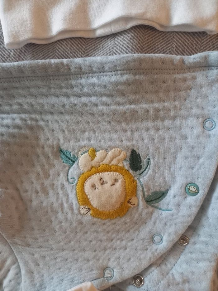 Ensemble bébé 1 mois - photo numéro 4