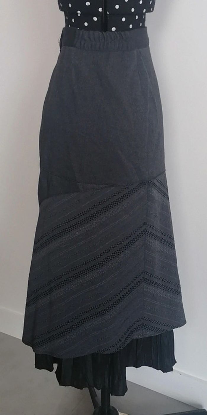 Jupe longue gris foncé broserie Taille 5XL Vintage - photo numéro 4