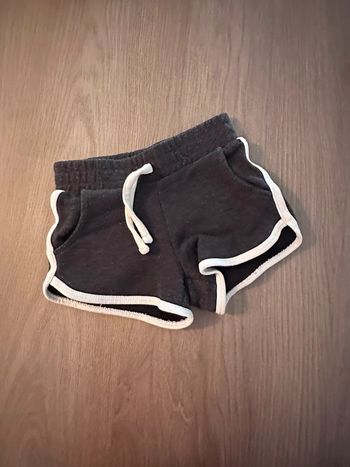 Short Kiabi taille 3ans
