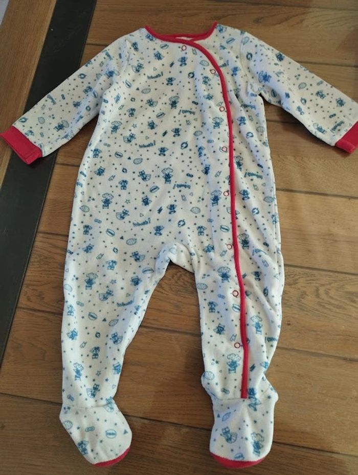 Lot n°527 Pyjama velours 1 pièce - Grenouillère Baby Club 24 mois - photo numéro 2