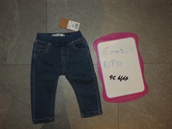 jeans NPO taille 6 mois neuf