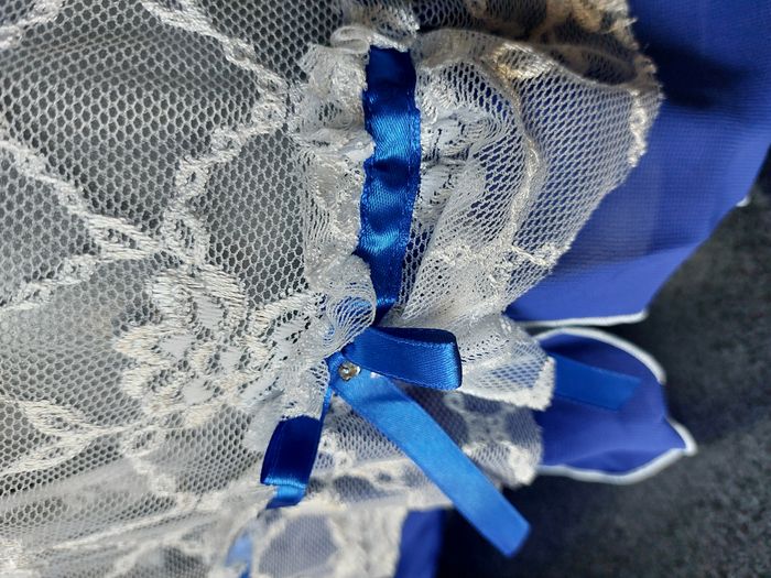 Ensemble nuisette blanche et bleu royal avec strass / Taille L 40 - photo numéro 7