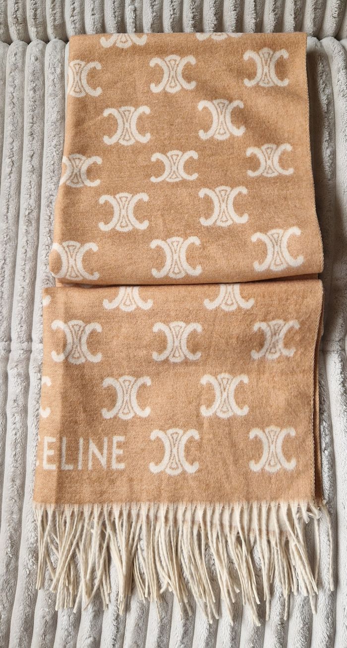 Écharpe Céline