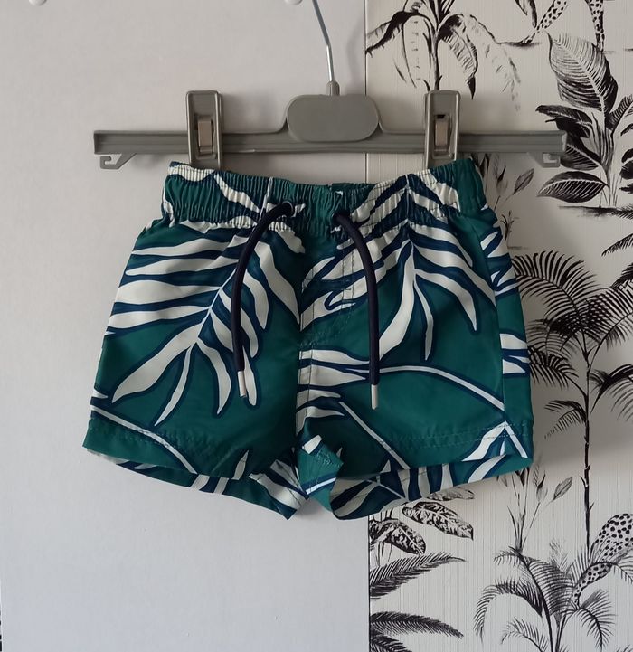 Short de bain vert Kiabi 12 mois - photo numéro 2