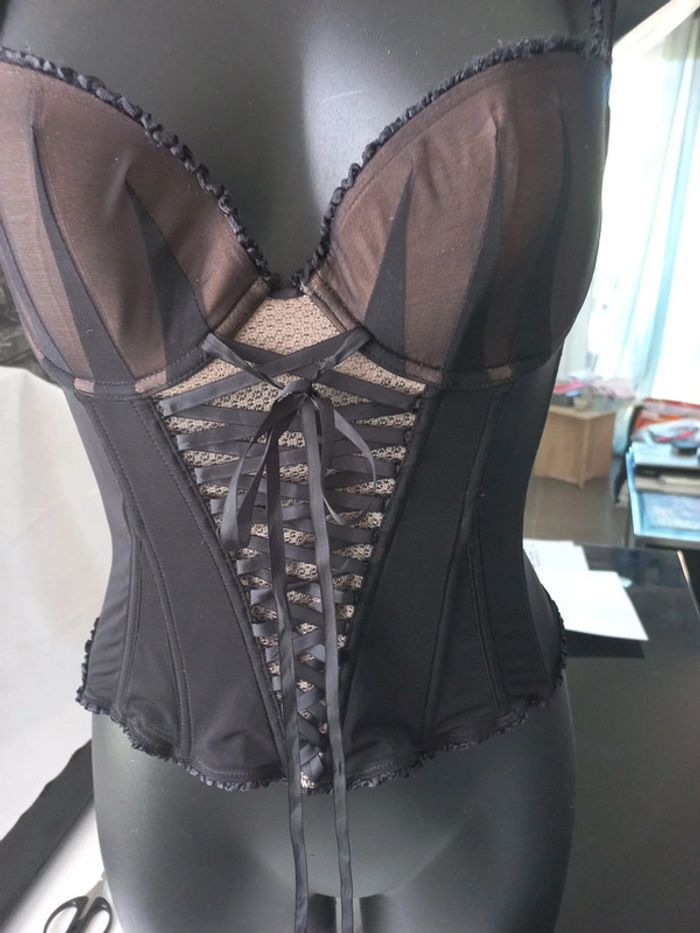 Corset noir - photo numéro 5