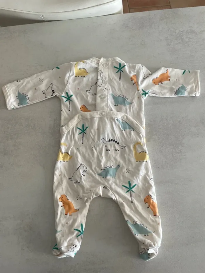 Pyjama Kiabi 1M - photo numéro 2
